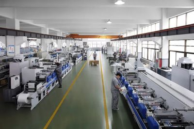 年會(huì)直通車 | 浙江煒岡簽約成為2018中國(guó)標(biāo)簽經(jīng)理人廣州年會(huì)戰(zhàn)略合作伙伴,高端柔印助力轉(zhuǎn)型升級(jí)